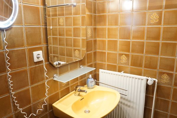  Ferienhaus 2 "Der Künstlergarten"  - Badezimmer