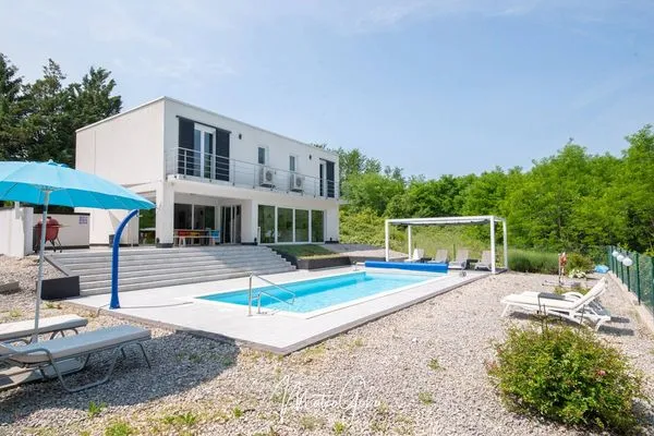   Ferienvilla Mala-Diva