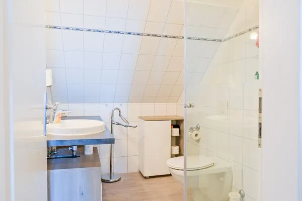 Badezimmer  Ferienwohnung Haffblick im Haus am Yachthafen