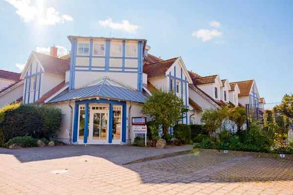 Fassade / Eingang  Ferienwohnung Haffblick im Haus am Yachthafen