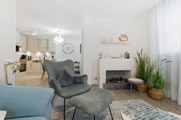 Wohnzimmer  Gorki Park, Wohnung 15