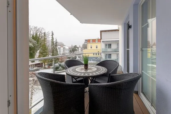 Balkon  Gorki Park, Wohnung 15