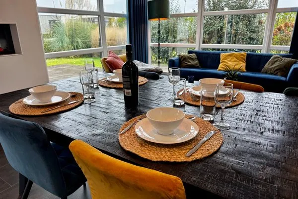  EuroParcs Marina Strandbad Chalet IJssel Lodge mit Zaun Haus Nr. 34