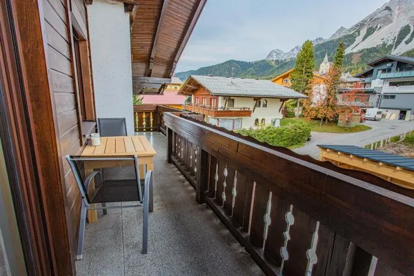 Aussicht in die Berge  Bergidyll 10 by Alpenidyll Apartments
