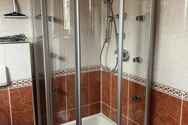Badezimmer 1, Dusche  Bergidyll 5 by Alpenidyll Apartments