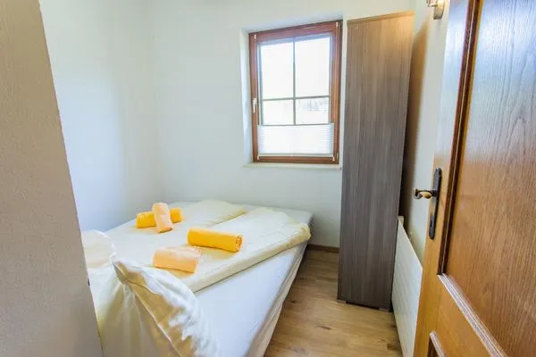Schlafzimmer 2, Doppelbett klein  Huberhof 9 by Alpenidyll Apartments