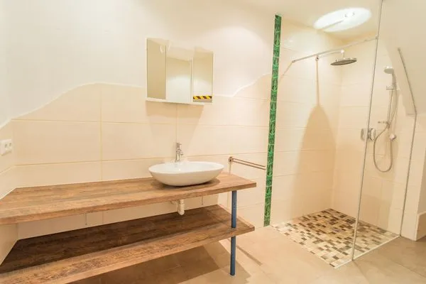 Badezimmer 1, Dusche  Hoamathaus I by Alpenidyll Apartments