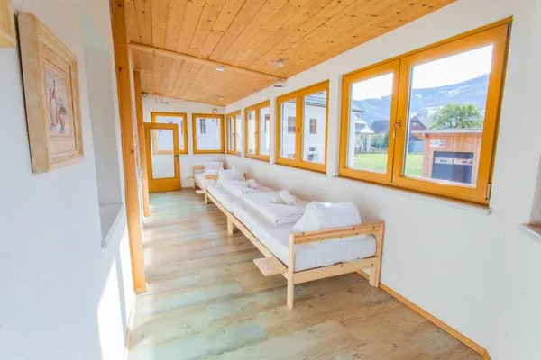 Schlafzimmer 6, 3 Einzelbetten  Hoamathaus I by Alpenidyll Apartments