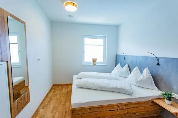 Schlafzimmer 2, Doppelbett  Happy Aich 4 by Alpenidyll Apartments