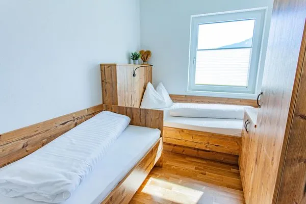 Schlafzimmer 3, 2 Einzelbetten  Happy Aich 4 by Alpenidyll Apartments