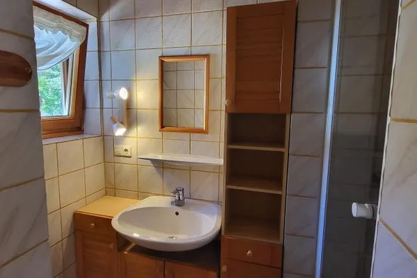 Badezimmer mit Dusche  Planaiblick by Alpenidyll Apartments