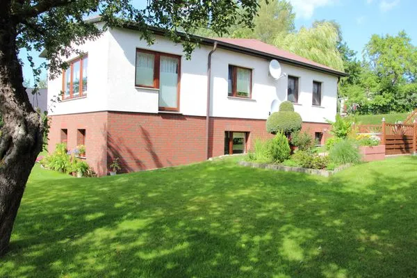Fassade / Eingang  Ferienwohnung in Boddennähe