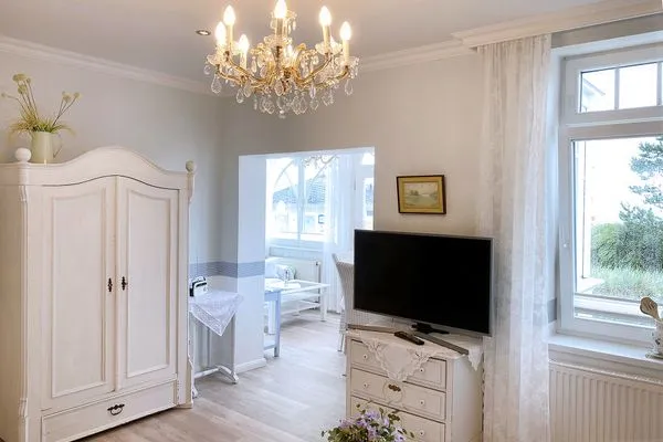   Villa Hansa App. A1 - Ostseeappartement mit Panorama-Meerblick & direktem Strandzugang