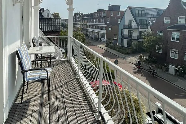   Villa Hansa App. B1 - Ferienwohnung mit atemberaubendem Blick auf die Ostsee