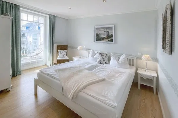 Schlafzimmer  Villa Hansa App. B2 - wunderbarer Meerblick im Wintergarten