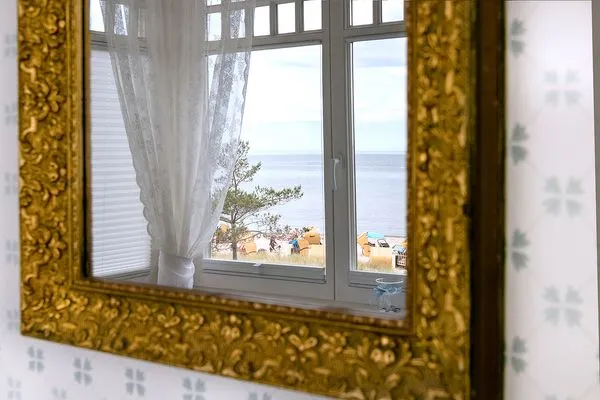   Villa Hansa App. B2 - wunderbarer Meerblick im Wintergarten