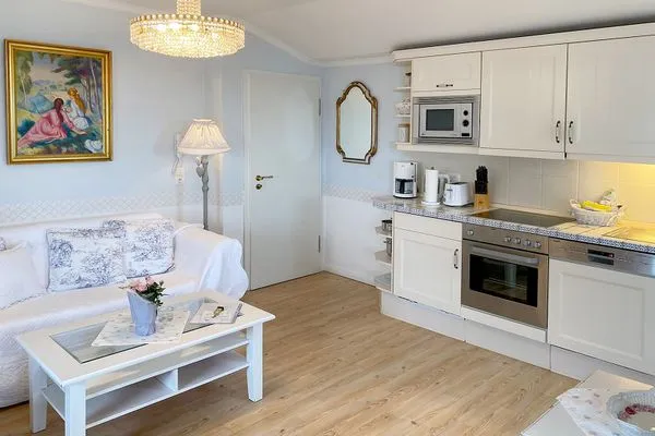 Küche / Küchenzeile  Villa Hansa App. B3 - Panormameerblick über die ganze Lübecker Bucht