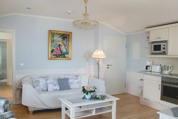 Wohnzimmer  Villa Hansa App. B3 - Panormameerblick über die ganze Lübecker Bucht