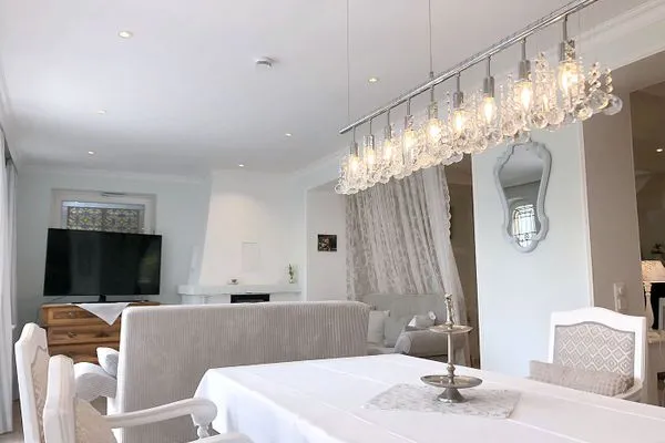 Wohnzimmer  Unser Sommerhaus - Ferienhaus mit Garten, Balkonen & Sonnenterrasse