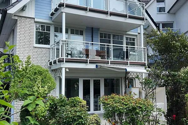 Hauptansicht  Unser Sommerhaus - Ferienhaus mit Garten, Balkonen & Sonnenterrasse