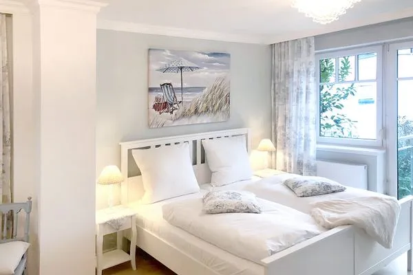 Schlafzimmer  Unser Sommerhaus - Ferienhaus mit Garten, Balkonen & Sonnenterrasse