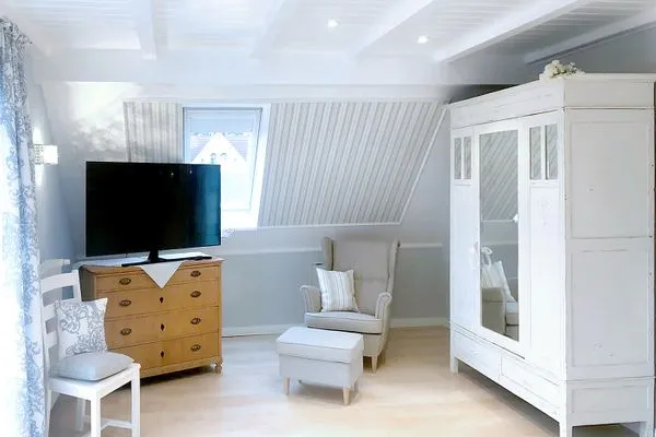 Schlafzimmer  Unser Sommerhaus - Ferienhaus mit Garten, Balkonen & Sonnenterrasse