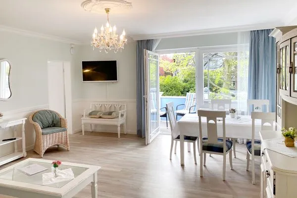   Haus Midsommer App. 16 - Familienzeit an der Ostsee – zentral & strandnah