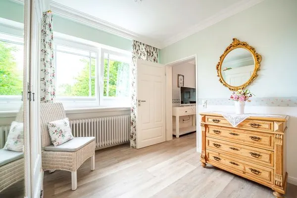 Schlafzimmer  Haus Midsommer App. 20 - Urlaub mit Kindern – Strand, Balkon & viel Raum