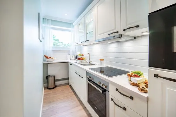 Küche / Küchenzeile  Haus Midsommer App. 20 - Urlaub mit Kindern – Strand, Balkon & viel Raum