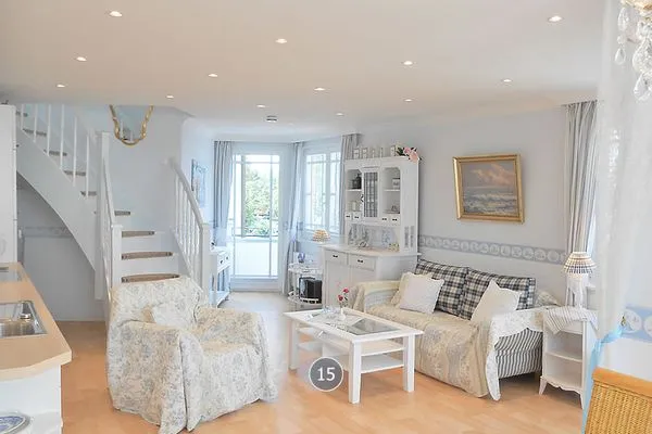 Wohnzimmer  Haus Midsommer App. 15 - Penthouse über drei Ebenen – Meerblick & Strandkorb auf der Dachterrasse