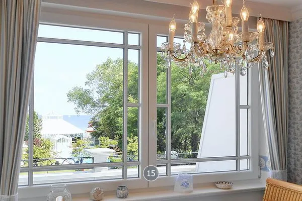 Wohnzimmer  Haus Midsommer App. 15 - Penthouse über drei Ebenen – Meerblick & Strandkorb auf der Dachterrasse