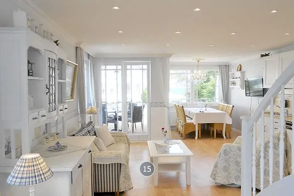 Wohnzimmer  Haus Midsommer App. 15 - Penthouse über drei Ebenen – Meerblick & Strandkorb auf der Dachterrasse