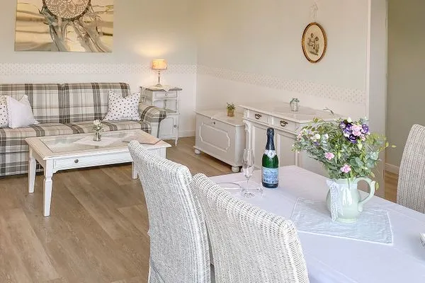   Haus Midsommer App. 19 - Stilvolle Bäderarchitektur nahe Strand