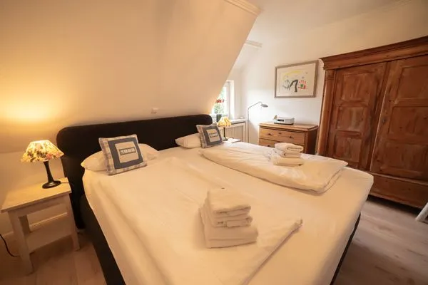 Schlafzimmer OG  Koje Komplett