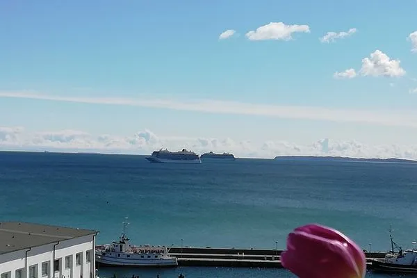 Meerblick  Ferienwohnung Kapitänsmesse -  traumhafter Ausblick über Hafen und Meer