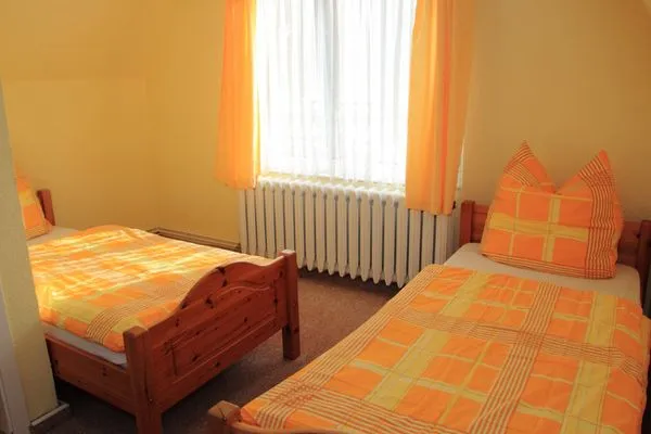 Schlafzimmer  Ferienwohnung Karger - ländlich gelegen im Ort Sagard