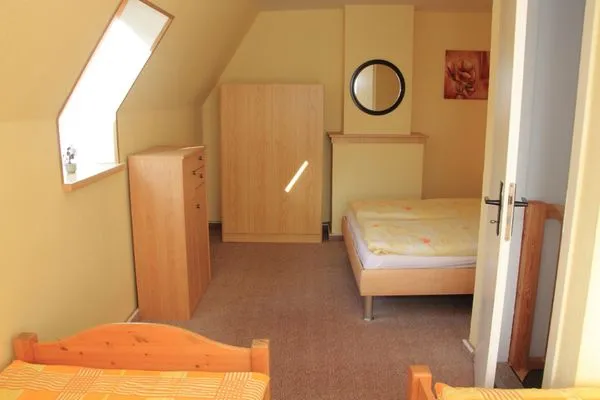 Schlafzimmer  Ferienwohnung Karger - ländlich gelegen im Ort Sagard