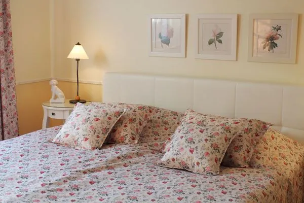 Bett  Ferienwohnung Kleiner Seeigel in Sassnitz auf Rügen mit Terrasse