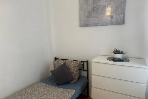 Schlafzimmer  Gemütliches Appartement "Gudrun" in Halle inklusive Parkplatz