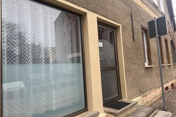 Fassade / Eingang  Gemütliches Appartement "Karl" mit 2 Schlafzimmern an der Goitzsche