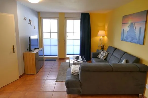 Wohnzimmer  Ferienwohnung Kranichglück - im Herzen der Halbinsel Jasmund