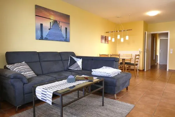 Wohnzimmer  Ferienwohnung Kranichglück - im Herzen der Halbinsel Jasmund