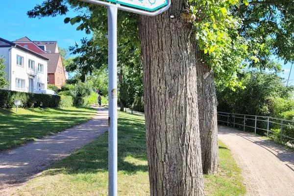 30 Meter bis zum Wasser - Hafen von Neustadt  Charmantes Appartement am Hafen mit gratis Bettwäsche-Paket und Terrasse