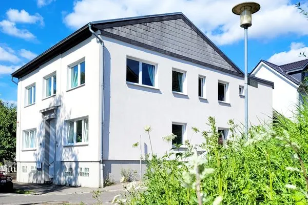 Momentic-Ferienanlage "Hafenperle" am Hafensteig in Neustadt in Holstein  Charmantes Appartement am Hafen mit gratis Bettwäsche-Paket und Terrasse