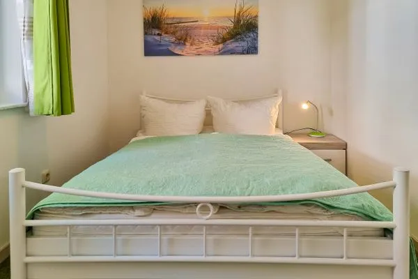 Schlafzimmer  Ferienwohnung Sonnenblick - zentral in der Hafenstadt Sassnitz