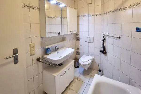Badezimmer  Ferienwohnung Sonnenblick - zentral in der Hafenstadt Sassnitz