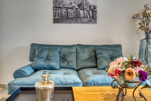  Country Lodge - Stall Tating - Sofa