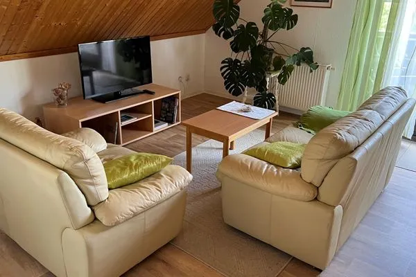 Wohnzimmer  Ferienwohnung Stockrose - ganz nah am Nationalpark Jasmund