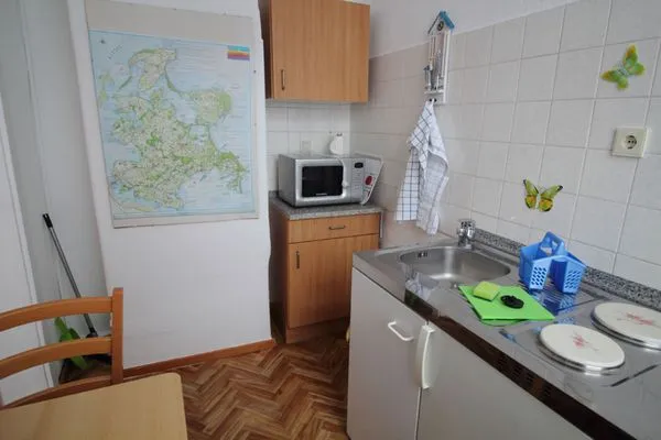 Küche / Küchenzeile  Ferienwohnung Thurk - zentral in der Hafenstadt Sassnitz