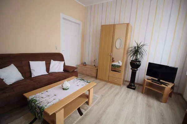 Wohnzimmer  Ferienwohnung Thurk - zentral in der Hafenstadt Sassnitz